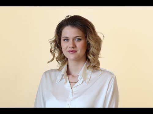 Kiszi Melinda - JóAutók.hu