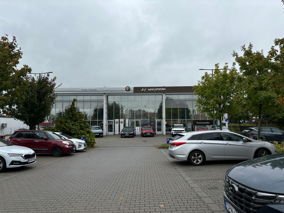 CarNet Autó-Forrás; Veszprém - JóAutók.hu