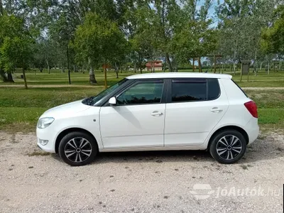 autó főképe