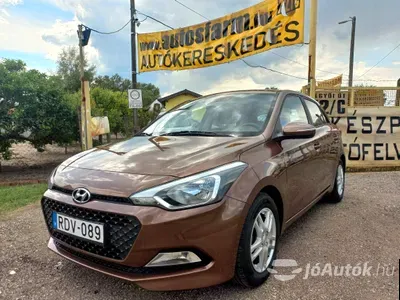 autó főképe