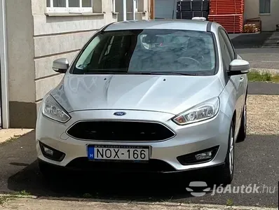 autó főképe