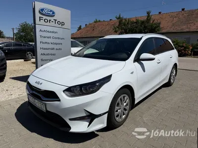 autó főképe