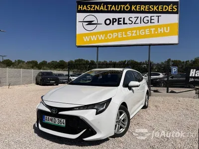 autó főképe