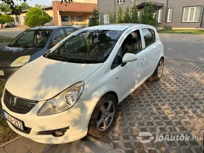 autó főképe