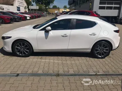 autó főképe