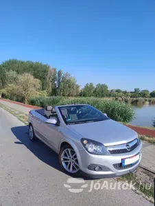 autó főképe