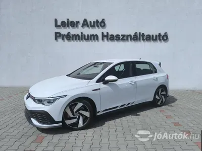 autó főképe