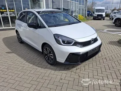 autó főképe