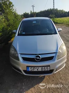 autó főképe
