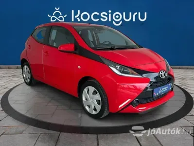 autó főképe