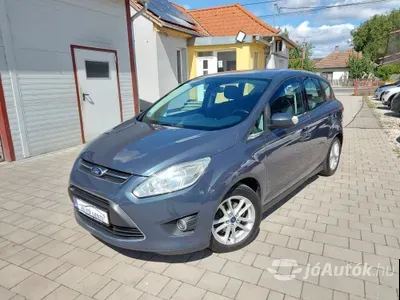 autó főképe
