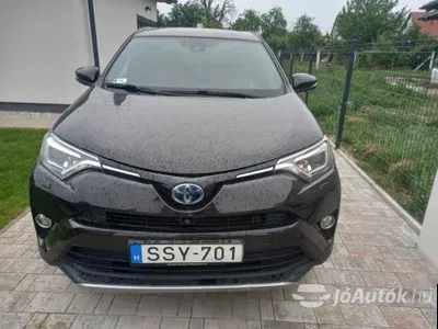 autó főképe