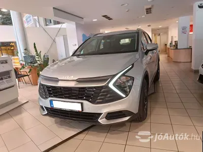 autó főképe