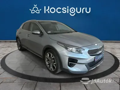 autó főképe
