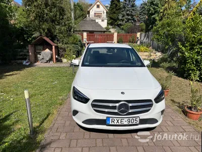autó főképe