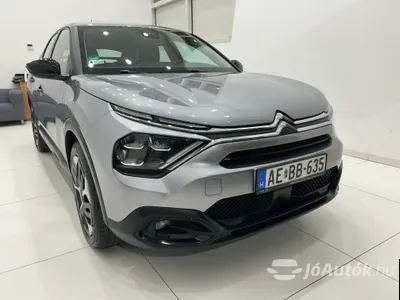 autó főképe
