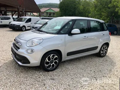 autó főképe
