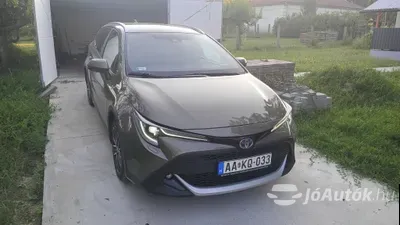 autó főképe