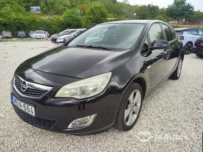 autó főképe