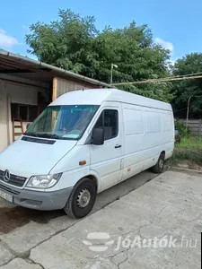 autó főképe