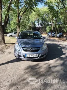 autó főképe