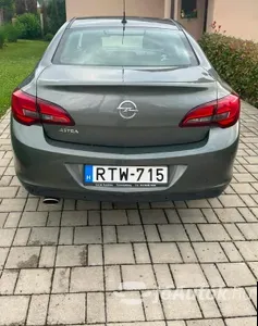 autó főképe