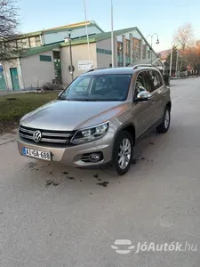 autó főképe