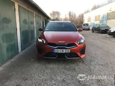 autó főképe