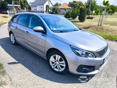 autó főképe