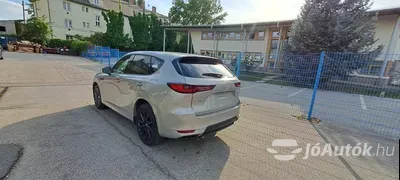 autó főképe