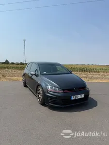 autó főképe