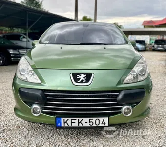 autó főképe