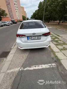 autó főképe
