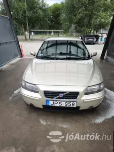 autó főképe