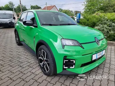 autó főképe