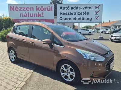 autó főképe