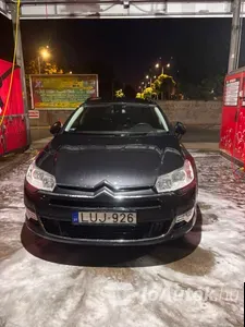 autó főképe