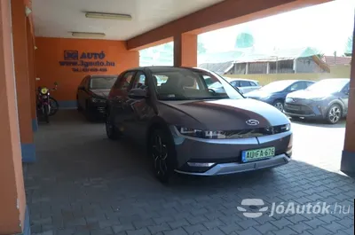 autó főképe