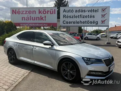 autó főképe