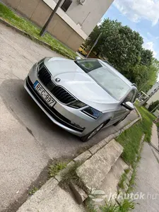 autó főképe