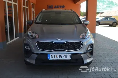 autó főképe