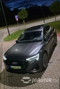 autó főképe