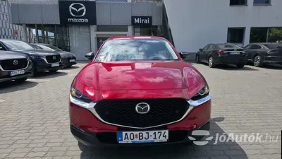 autó főképe