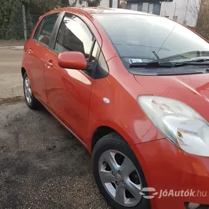 autó főképe