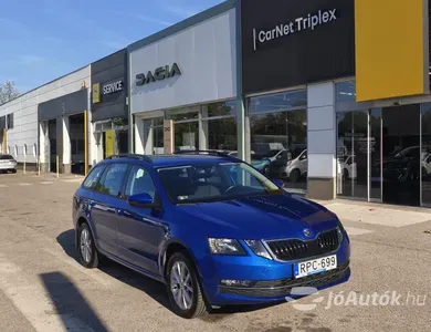 autó főképe
