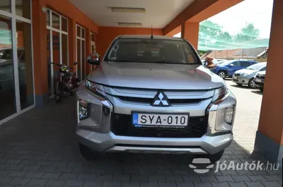 autó főképe