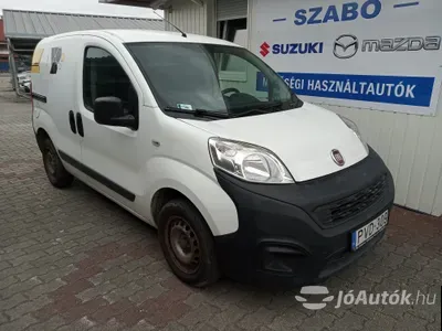 autó főképe
