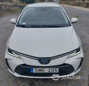 autó főképe