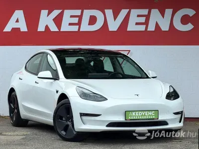 autó főképe