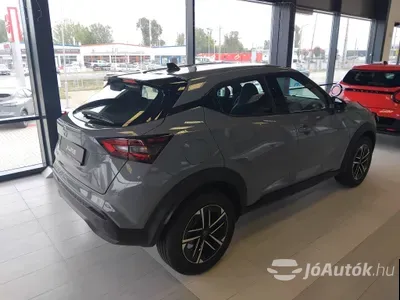 autó főképe